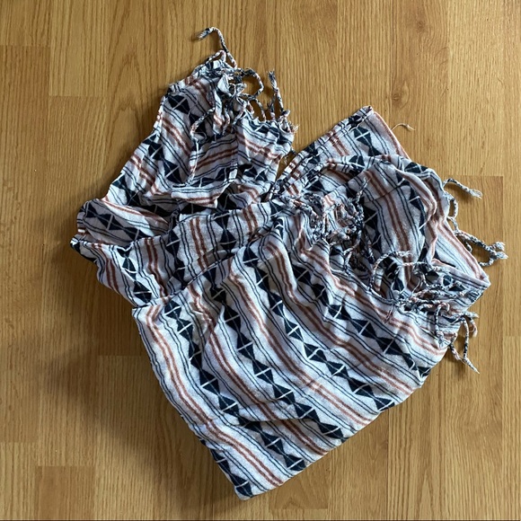 ❌SOLD❌ ACACIA Pareo - Picture 2 of 4